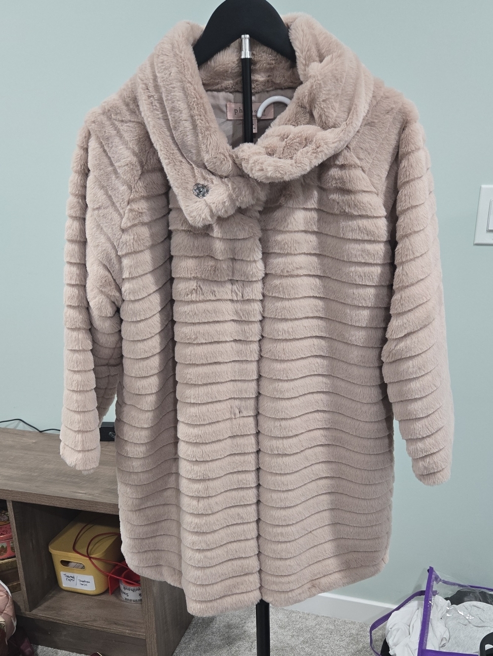 Philosophy Ribbed Faux-Fur Teddy Coat in Light Beige